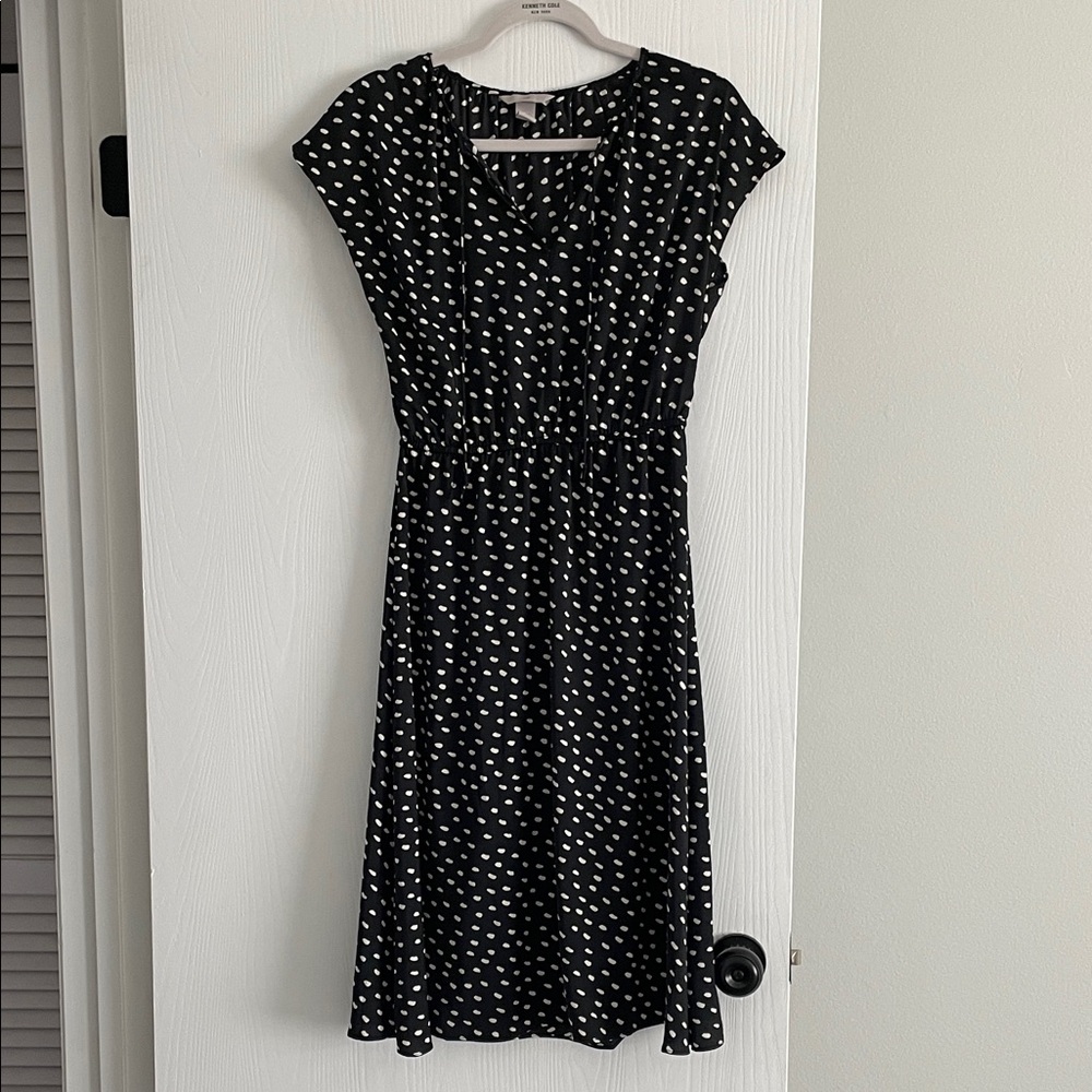 H&M Black and White Patterned Midi Dress